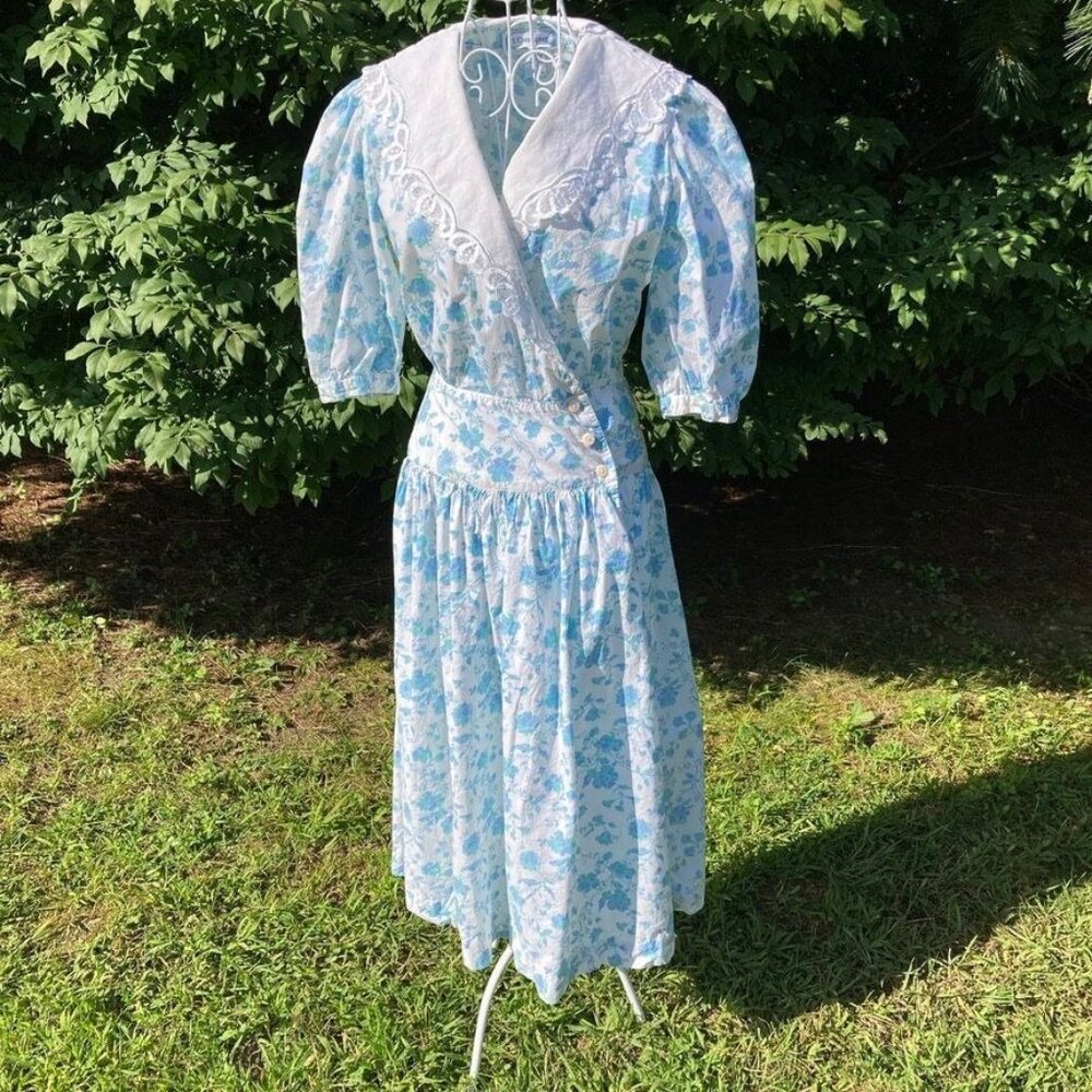 Floral Blue and White Midi Dress